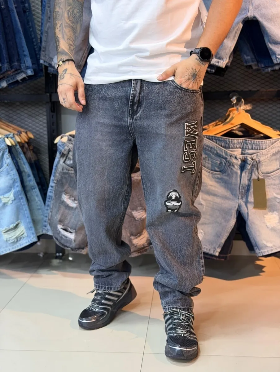 Jeans boyfriend bordado